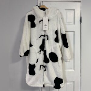 Oulini Black and White Plush Faux-Fur Hooded Coat